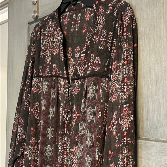 Maurice’s 2X Women’s Sheer Floral Button Up Blouse, #boho #floral, #sheer - Picture 3 of 5